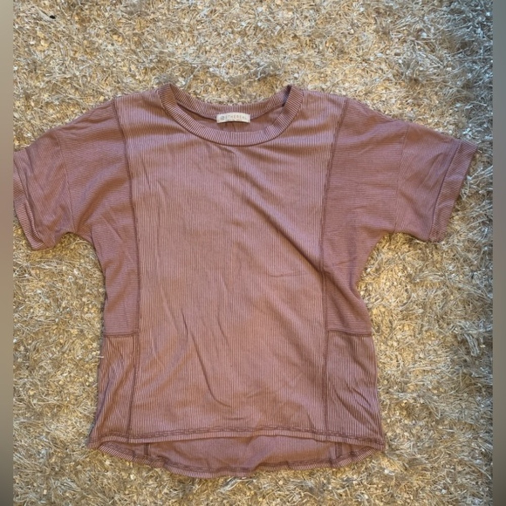 Women’s pink workout top, sz M